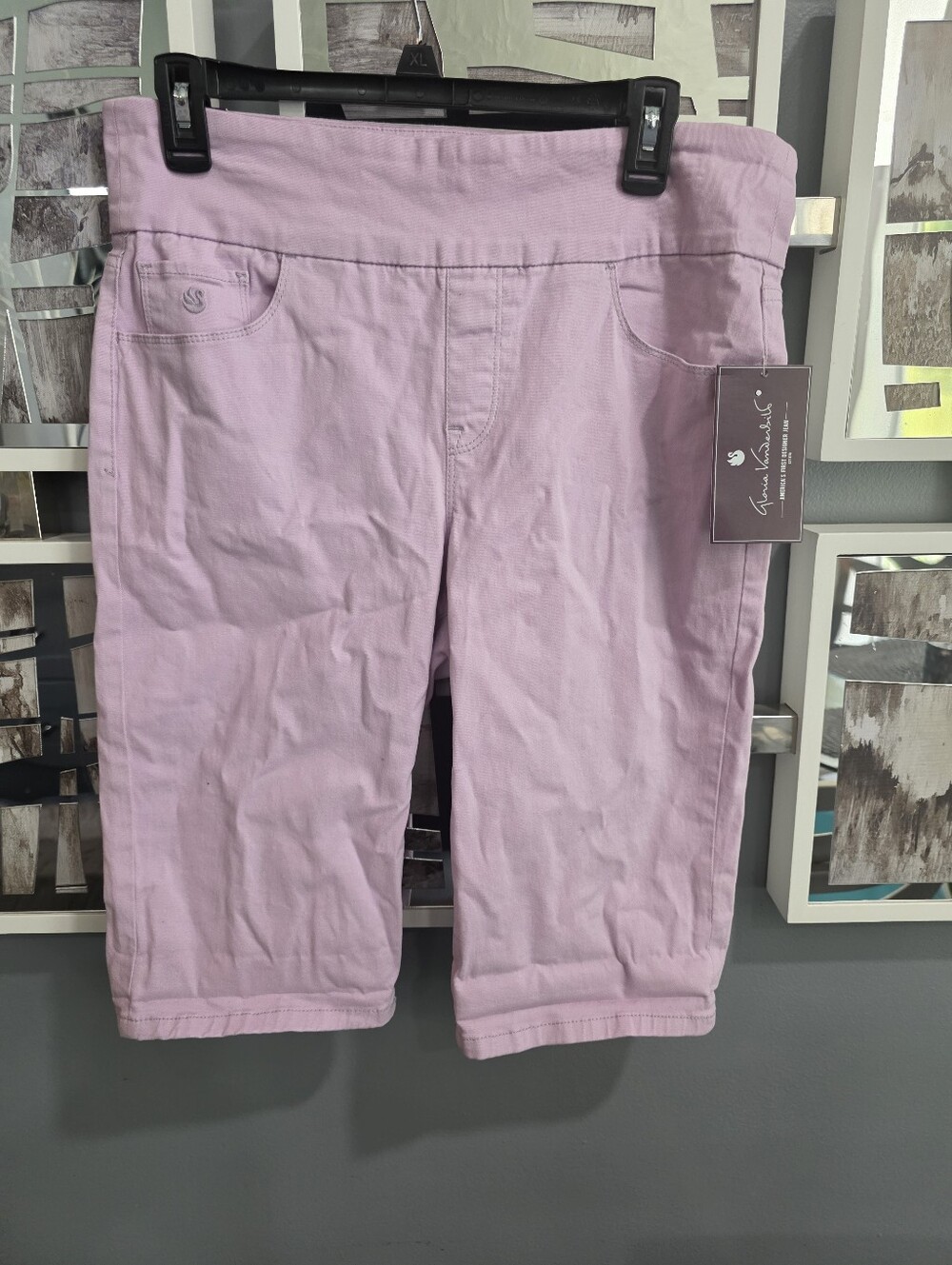 Gloria Vanderbilt Lavender Knit Waist Bermuda Shorts